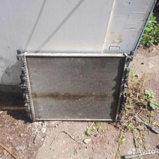 Радиатор Мерседес gl164 A2515000803