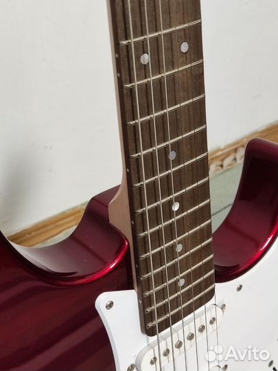 Yamaha Pacifica 012 Red