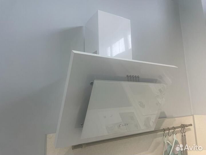 Вытяжка для кухни 60 см