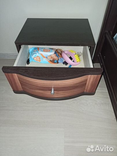 Тумба прикроватная