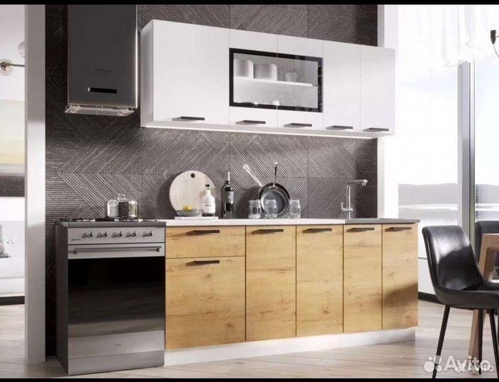Кухонный гарнитур 1,8 м
