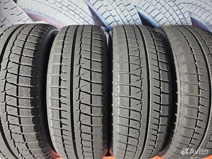 Bridgestone Blizzak Revo GZ 215/60 R16
