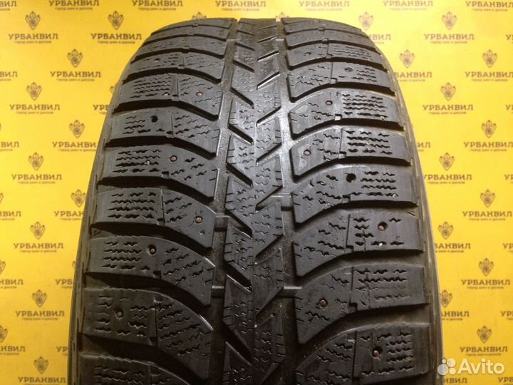 Bridgestone Ice Cruiser 5000 235/55 R17 99T