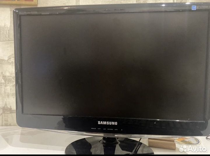 Монитор Samsung
