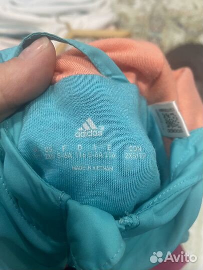 Ветровка для девочки