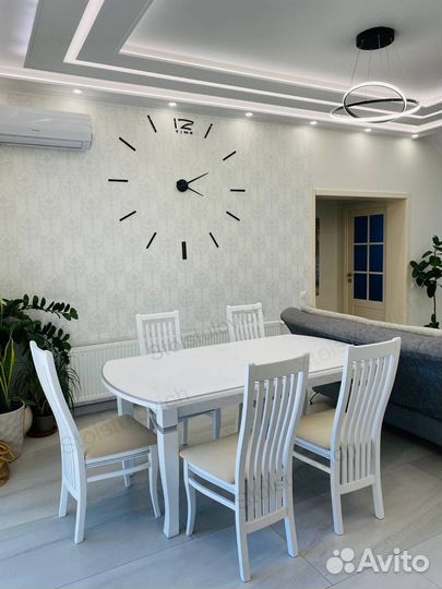 Обеденный стол