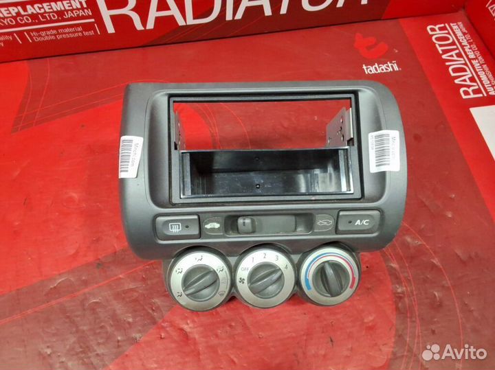 Блок управления печкой Honda Fit GD3