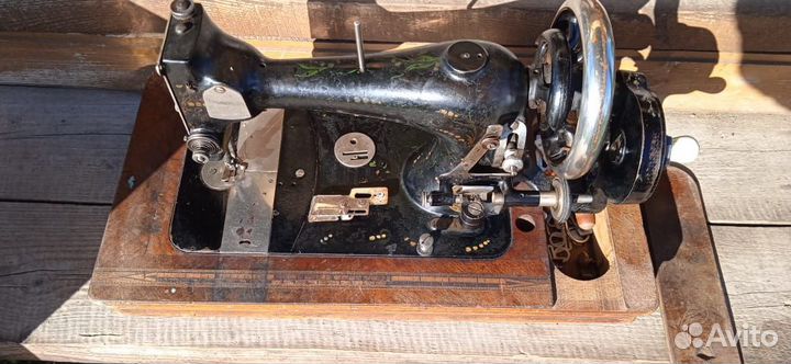 Швейная машинка зингер бу