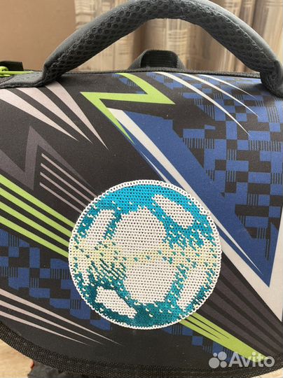 Рюкзак школьный