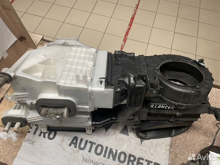 Корпус печки(отопителя) салона Lancer 9 MR513018
