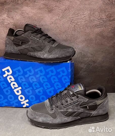 Кроссовки Reebok надежные