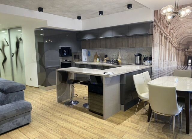 3-к. квартира, 104 м², 18/19 эт.