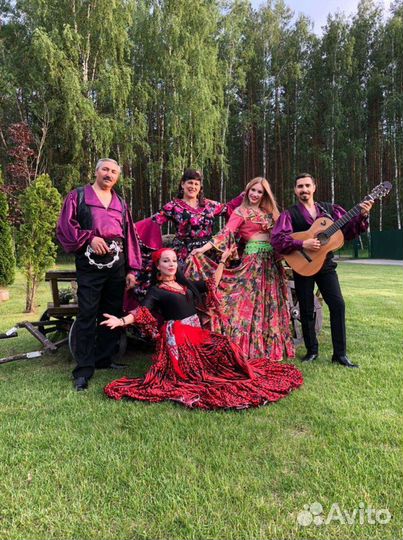 Цыганский ансамбль