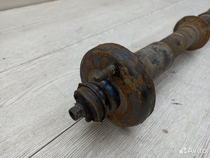 Амортизатор передний левый Honda Cr-V 1 B20Z1 1997