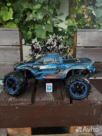 Машина на радиоуправлении 1.8