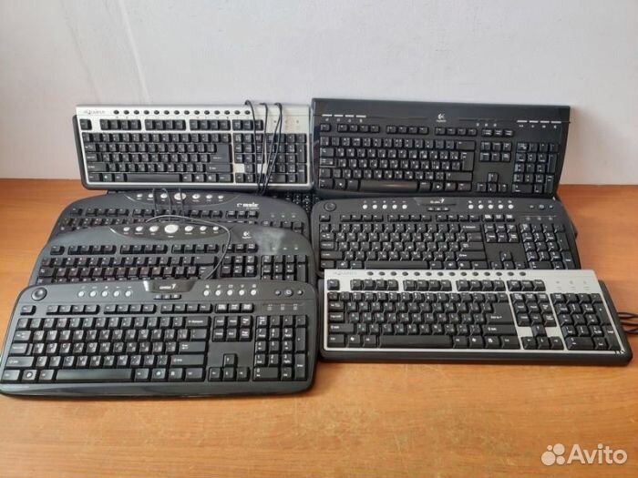 Клавиатура PS/2 черная мультимедия