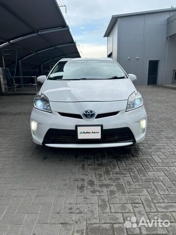 Toyota Prius 1.8 CVT, 2015, 156 000 км с пробегом, цена 1460000 руб.