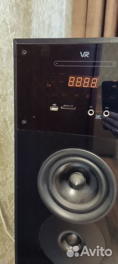 Акустические колонки большие