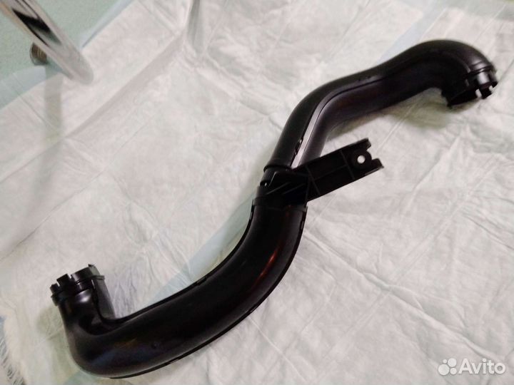 Воздухозаборник Лада Веста вариатор