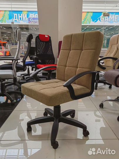 Офисное кресло, компьютерное кресло