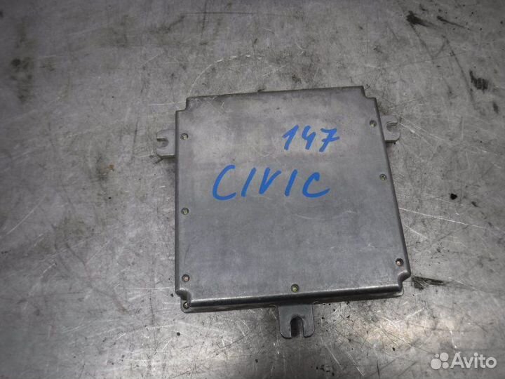 Блок управления двигателем Honda Civic D16V 2003