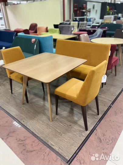 Кухонный стол