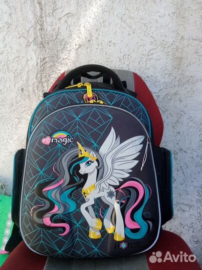 Школьный рюкзак