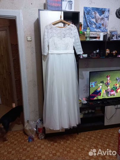 Свадебное платье 46 новое