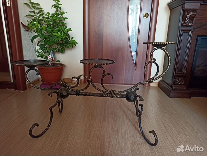 Подставка для цветов напольная