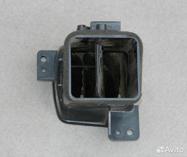 Дефлектор торпедо левый Nissan Almera N15