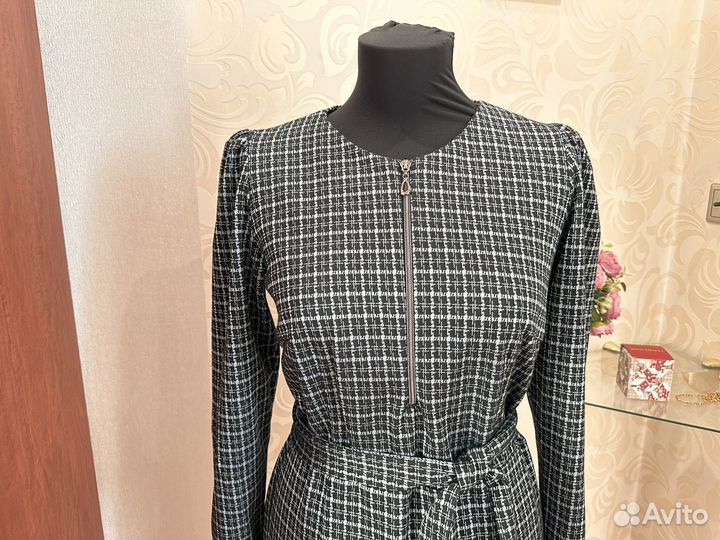 Платье с замком 46 48 Valentina