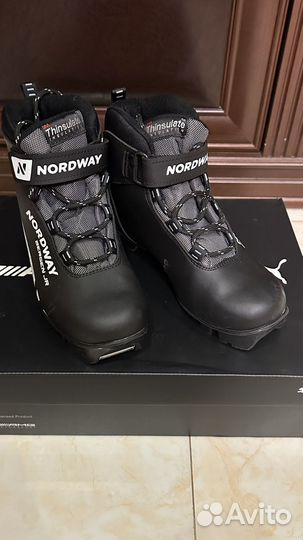 Продаются лыжные ботинки35-36 размерНовые