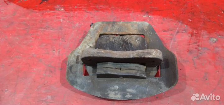 Москвич 2141 суппорт передний левый