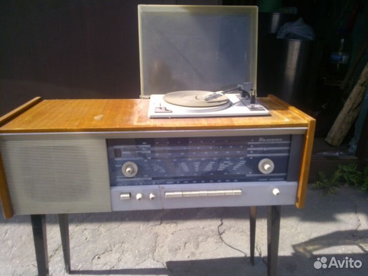 Советская радиола 1 класса 
