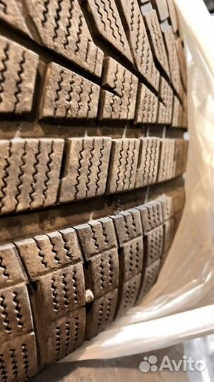 Hankook Winter I'Cept Evo2 W320A SUV 275/45 R21 110V