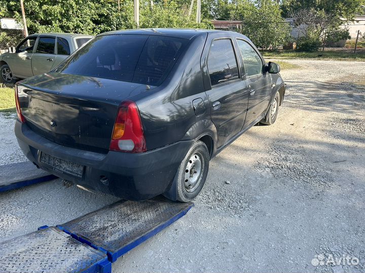 Renault Logan 1.6 МТ, 2006, битый, 100 000 км