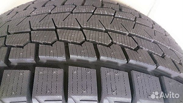 Yokohama Ice Guard G075 295/40 R21 111Q