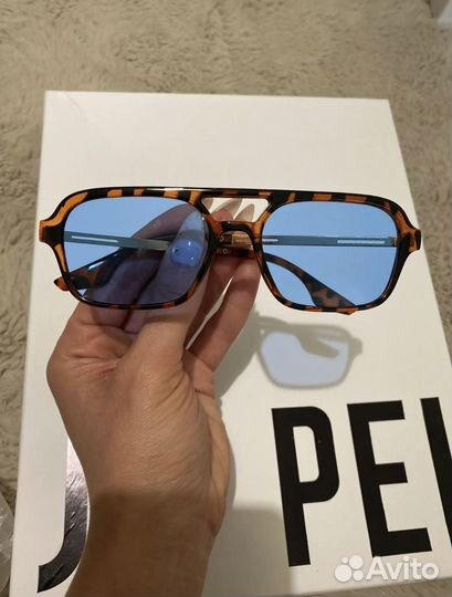 Солнечные очки авиаторы