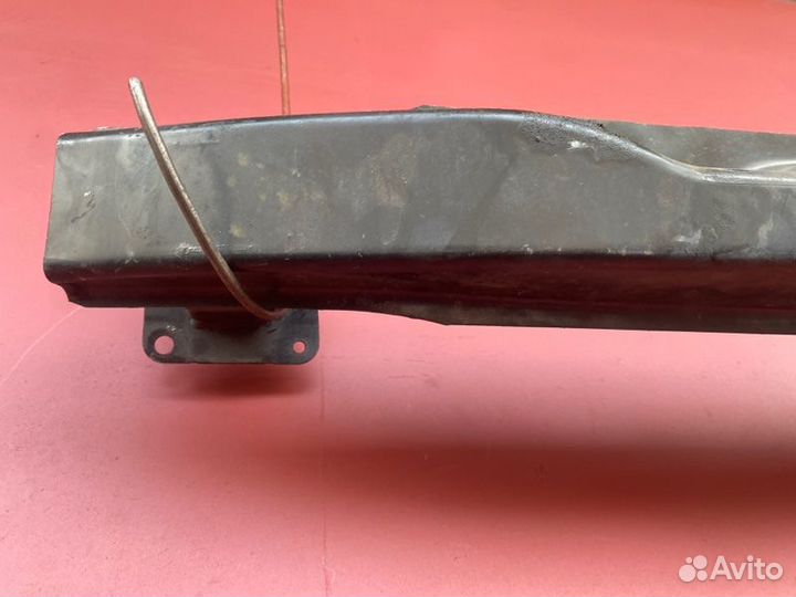 Усилитель бампера задний Vw Tiguan BWK 2008