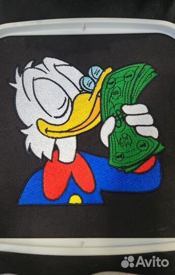 Машинная вышивка на одежде