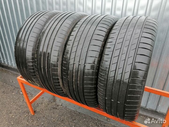 Goodyear EfficientGrip Performance 215/55 R17 96W