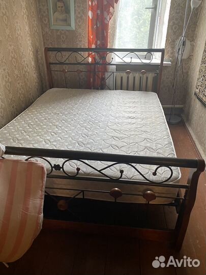 Кровать чугунная б/у