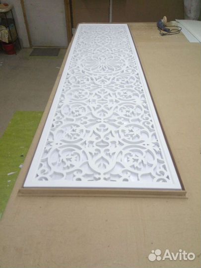 Резные перегородки, ажурные панели, ширмы