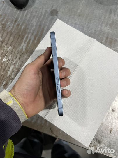 iPhone 14, 128 ГБ
