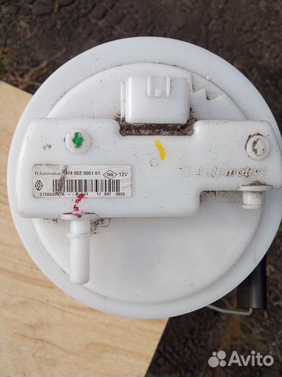 Топливный насос Рено Дастер