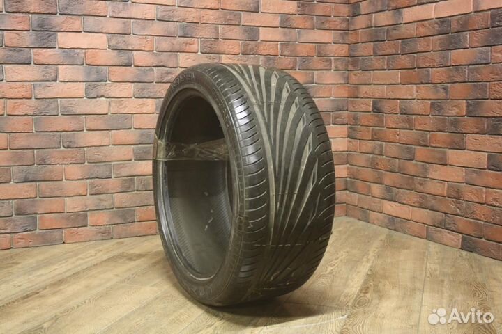 Vredestein Ultrac Sessanta 295/35 R21