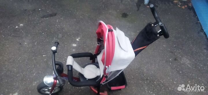 Трехколесный велосипед