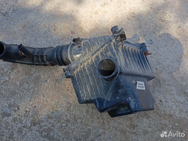 Корпус воздушного фильтра LADA Granta 21901