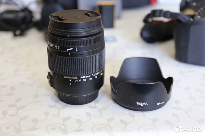 Зеркальный фотоаппарат canon 90D