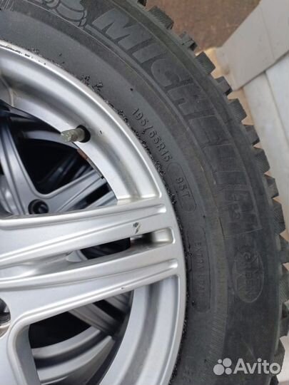 Michelin X-Ice North 3 195/65 R15 95T